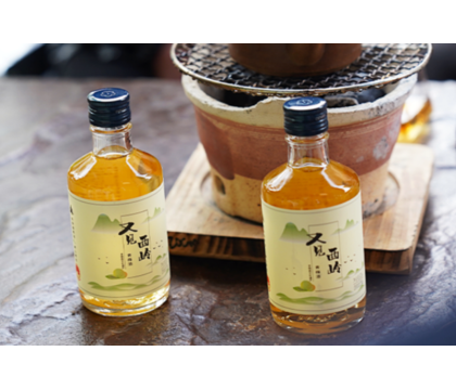 西岭雪山下，她酿了23年青梅酒